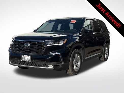 Used 2025 Honda Pilot EX-L image 4