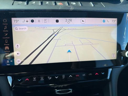 New 2026 Jeep Grand Cherokee L Limited w/ Limited Altitude Package image 19