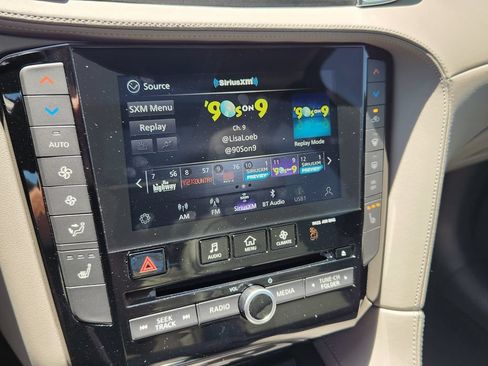 Used 2025 INFINITI QX50 Luxe AWD/4WD image 24
