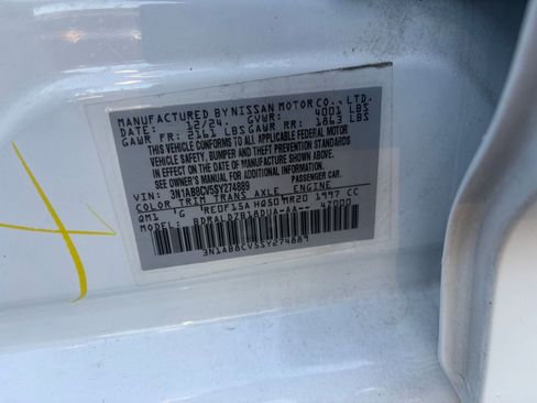 Used 2025 Nissan Sentra SV image 29