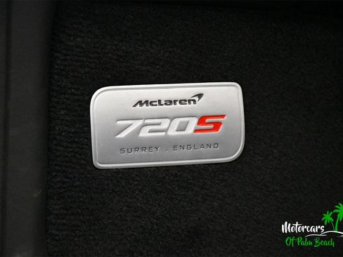 Used 2023 McLaren 720S Spider image 32