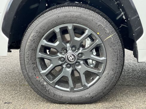 Used 2026 Toyota Tundra Platinum image 30