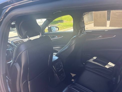 Used 2019 Lincoln Nautilus Select AWD/4WD image 22