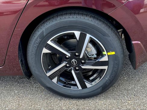 Used 2025 Nissan Sentra SV w/ All-Weather Package image 13