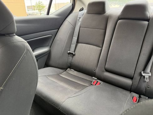 Used 2025 Nissan Altima 2.5 SV FWD image 39