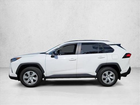 Used 2021 Toyota RAV4 LE AWD/4WD image 8
