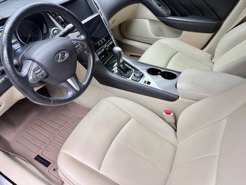 Used 2015 INFINITI Q50 Premium w/ Navigation Package AWD/4WD image 9