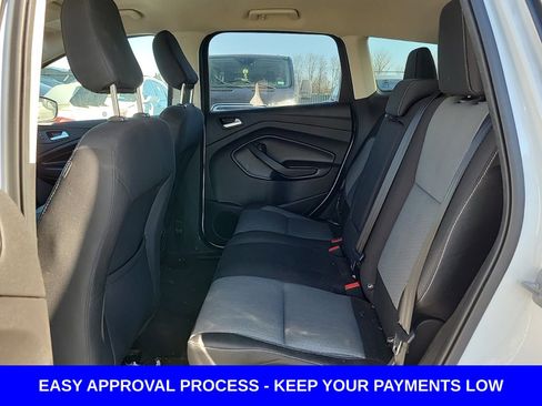 Used 2019 Ford Escape SE image 16