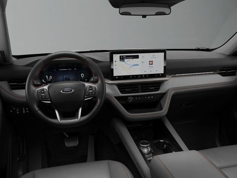 New 2026 Ford Explorer Active w/ Active Comfort Package image 7