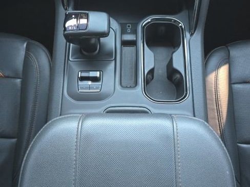 Used 2024 GMC Sierra 1500 AT4 w/ Technology Package image 39