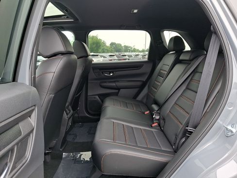 Used 2025 Honda CR-V Sport-L image 9