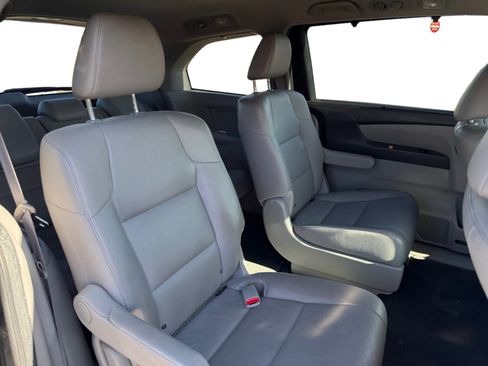 Used 2016 Honda Odyssey EX-L image 18