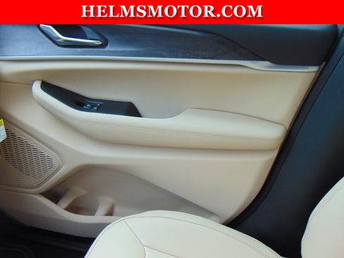 New 2025 Jeep Grand Cherokee Limited RWD image 34