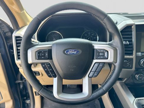 Used 2017 Ford F150 Lariat w/ Equipment Group 501A Mid AWD/4WD image 27