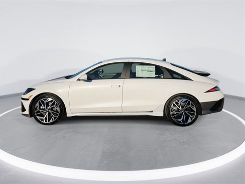 New 2025 Hyundai Ioniq 6 SEL image 8