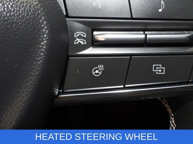 Used 2025 Chevrolet Traverse Z71 w/ Driver Confidence Package AWD/4WD image 18