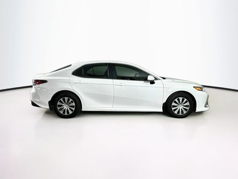 Used 2022 Toyota Camry LE FWD image 10