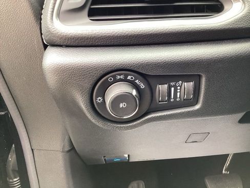 New 2026 Chrysler Pacifica Limited w/ S Appearance Package image 29