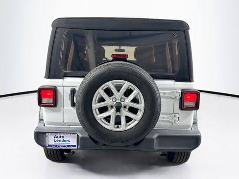 Used 2023 Jeep Wrangler Unlimited Sport AWD/4WD image 6