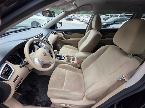 Used 2015 Nissan Rogue SV w/ SV Premium Package FWD image 12