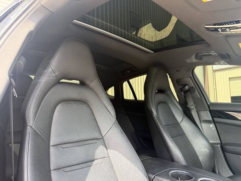 Used 2018 Porsche Panamera 4 AWD/4WD image 12