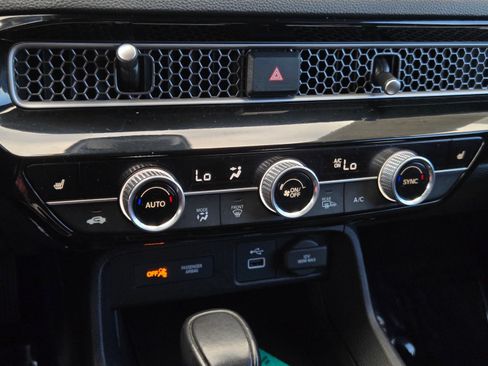 Used 2022 Honda Civic EX image 19