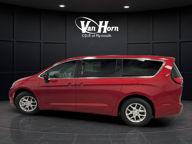 New 2026 Chrysler Pacifica Select FWD image 4