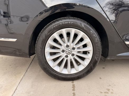 Used 2016 Volkswagen Passat 1.8T SE w/ Lighting Package (P06) image 29