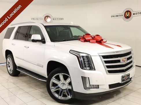 Used 2020 Cadillac Escalade Luxury AWD/4WD image 1