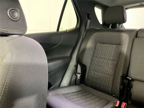 Used 2023 Chevrolet Equinox LT image 12