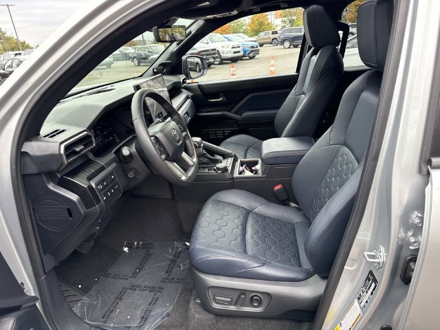 Used 2026 Toyota 4Runner Platinum AWD/4WD image 14