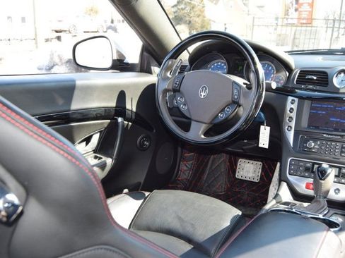 Used 2016 Maserati GranTurismo MC image 32