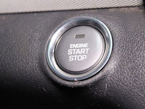 Used 2020 Hyundai Ioniq SEL image 13