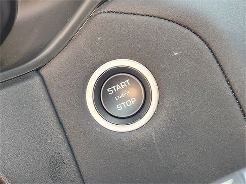 Used 2025 Land Rover Range Rover Velar Dynamic SE image 20