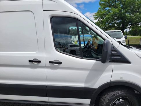 Used 2021 Ford Transit 250 148 High Roof w/ Load Area Protection Package RWD image 21