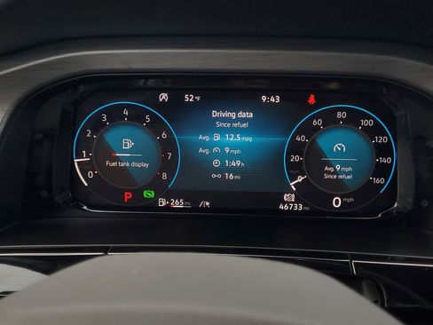 Used 2025 Volkswagen Atlas Cross Sport SE FWD image 19
