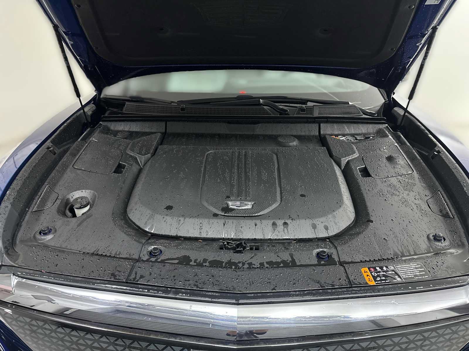 Used 2024 Cadillac Lyriq Sport w/ LPO, Floor Liner Package AWD/4WD image 18