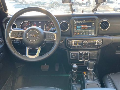 Used 2022 Jeep Gladiator Overland w/ Popular Equipment Package image 8
