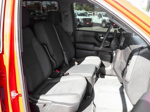 Used 2023 Chevrolet Silverado 1500 Custom AWD/4WD image 40