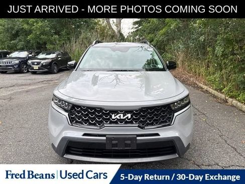 Used 2023 Kia Sorento S AWD/4WD image 2