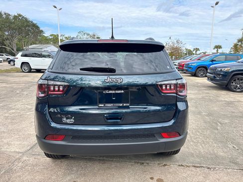 New 2026 Jeep Compass Latitude AWD/4WD image 4