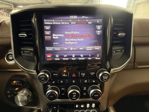 Used 2019 RAM 1500 Laramie AWD/4WD image 25
