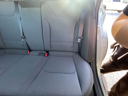 Used 2025 Kia K4 LXS image 41