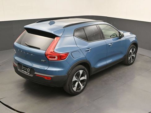 Certified 2023 Volvo XC40 B5 Plus w/ Climate Package AWD/4WD image 26