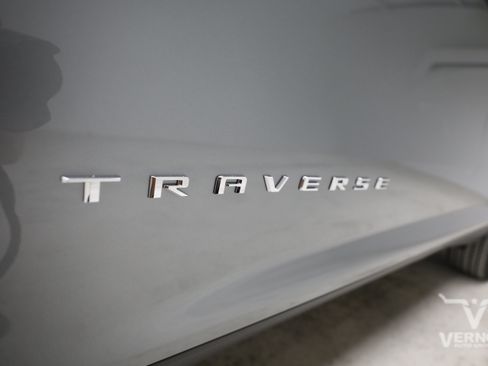 New 2027 Chevrolet Traverse LT w/ Driver Confidence Package FWD image 32