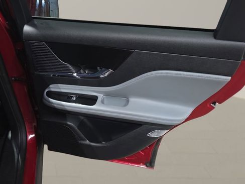 Used 2021 Lincoln Corsair FWD image 28