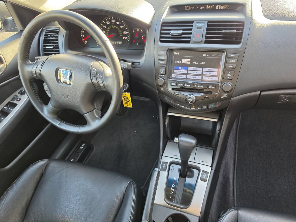 Used 2005 Honda Accord EX-L image 10