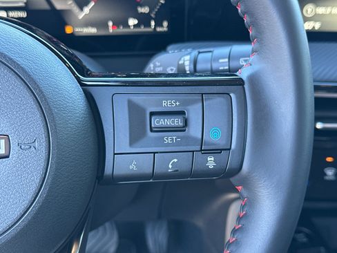 Used 2025 Nissan Kicks SR image 26