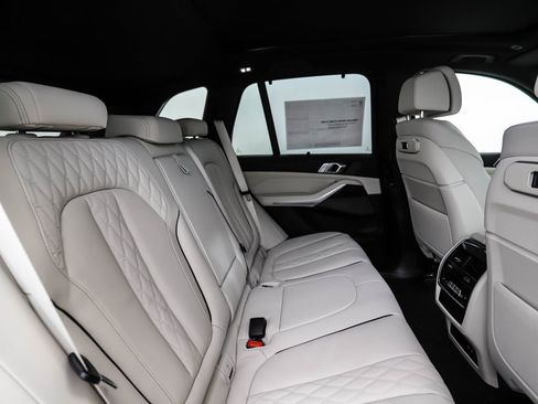 New 2026 BMW X5 xDrive40i w/ M Sport Package AWD/4WD image 27