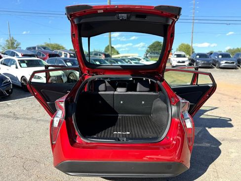 Used 2017 Toyota Prius Two image 31